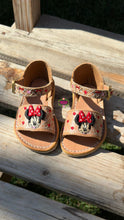 Cargar imagen en el visor de la galería, Minnie Buckle Tan Open Toed PREORDER