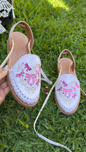 Cargar imagen en el visor de la galería, Hearts Coquette- white Embroidered Lace Up Huaraches