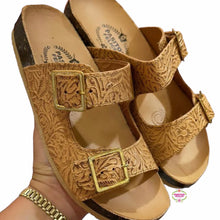 Cargar imagen en el visor de la galería, Corcho Sandals - Tan Tooled Sandals