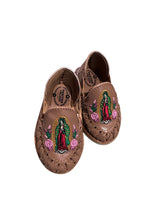 Cargar imagen en el visor de la galería, Virgen Sequin Mommy and Me- Embroidered Tan Flats