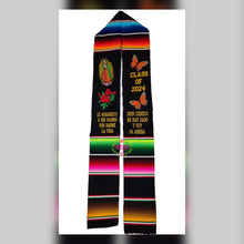 Cargar imagen en el visor de la galería, 24 Virgen - Le agradezco Black Graduation stole IN STOCK