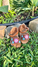 Cargar imagen en el visor de la galería, Clarissa - Tan Embroidered Buckle PREORDER