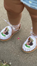 Cargar imagen en el visor de la galería, Moana White Lace up