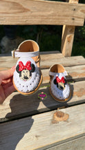 Cargar imagen en el visor de la galería, Minnie White Buckle PREORDER