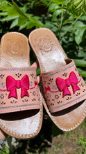 Cargar imagen en el visor de la galería, Pink Coquette Pink Bow Mexican Sandals