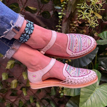 Cargar imagen en el visor de la galería, Sequin Buckle