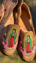 Cargar imagen en el visor de la galería, Virgen Sequin Mommy and Me- Embroidered Tan Flats