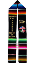 Cargar imagen en el visor de la galería, *2026* Dedicado a mis padres - Ejemplo Black Graduation Stole Sarape Sash IN STOCK