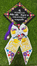 Cargar imagen en el visor de la galería, White Moño - Unique Embroidered Class of 2026 Bows IN STOCK