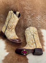 Cargar imagen en el visor de la galería, Cici Beige Boots PREORDER