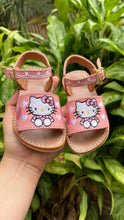 Cargar imagen en el visor de la galería, Inti Hearts pink Buckle