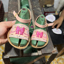 Cargar imagen en el visor de la galería, Coquette 3D Double Bow Pink Sandal