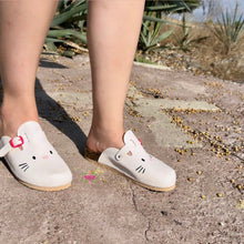 Cargar imagen en el visor de la galería, Blancita Hand Painted Slides