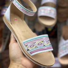 Cargar imagen en el visor de la galería, Buckle Sequin Sandal mommy and me