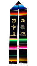Cargar imagen en el visor de la galería, *2026* Dios por delante Black Graduation Stole Sarape Sash IN STOCK