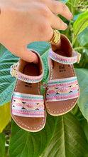 Cargar imagen en el visor de la galería, Buckle Sequin Sandal mommy and me