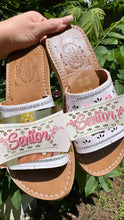 Cargar imagen en el visor de la galería, 3D Senior Mexican White Sandals