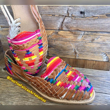 Cargar imagen en el visor de la galería, Tan Rainbow - Braid