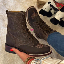 Cargar imagen en el visor de la galería, Botas Lacer - Chocolate Leather Tooled Boots