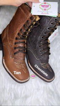 Cargar imagen en el visor de la galería, Botas Lacer - Tan Leather Laced Tooled Boots