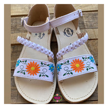 Cargar imagen en el visor de la galería, Xóchitl - Tan Embroidered Leather Sandals