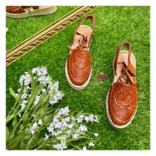 Cargar imagen en el visor de la galería, Mexico - Tan 2 Tooled Lace Up
