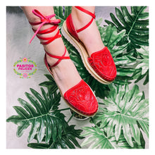 Cargar imagen en el visor de la galería, Mexico - Red Tooled Lace Up