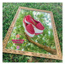 Cargar imagen en el visor de la galería, Mexico - Red Tooled Lace Up