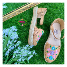 Cargar imagen en el visor de la galería, Primavera Yute - Embroidered Spring Espadrilles
