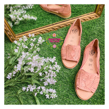 Cargar imagen en el visor de la galería, Mariana - Pink Open Toed Huaraches