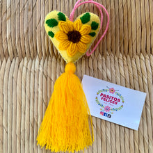 Cargar imagen en el visor de la galería, Sunflower hearts