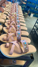 Cargar imagen en el visor de la galería, Pink Primavera Embroidered Sandal