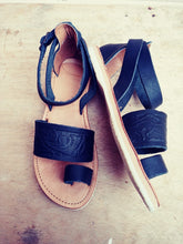 Cargar imagen en el visor de la galería, Cuña Sandals