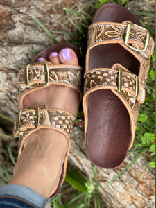 Sunflower Corcho - Hand tooled sunflower leather sandals