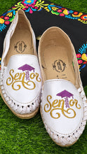 Cargar imagen en el visor de la galería, Gold 2026 Senior Purple- Flats
