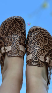 Rose Corcho Slides - Hand tooled leather rose slides