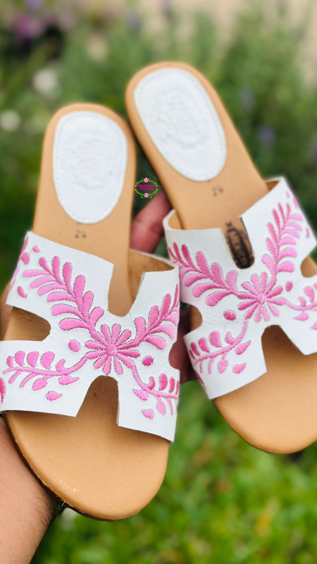Viera - pink Embroidered sandal