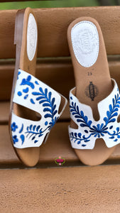 Viera - Navy Embroidered sandal