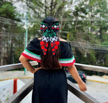 Cargar imagen en el visor de la galería, Moño Tri color - Embroidered Long Bow
