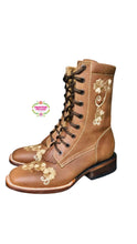 Cargar imagen en el visor de la galería, Botas Floreadas -Tan Leather Embroidered Boots PREORDER
