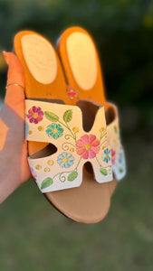 Viera - Clarissa Embroidered sandal