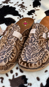 Rose Corcho Slides - Hand tooled leather rose slides