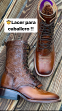 Cargar imagen en el visor de la galería, Men Botas Lacer / WIDE women- Shedron Leather Tooled Wide Boots
