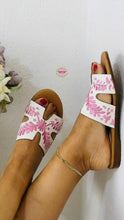 Cargar imagen en el visor de la galería, Viera - pink Embroidered sandal
