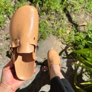 Corcho - Tan Leather Slides