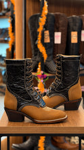 Cargar imagen en el visor de la galería, Men Botas Lacer/ WIDE women - Lacer Bulldog Cobre Tubo Chocolate Tacón Cubano - Preorder
