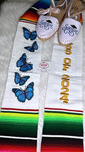 Cargar imagen en el visor de la galería, White Morpho Stole IN STOCK
