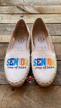 Cargar imagen en el visor de la galería, Natural Senior 2024 - Embroidered Colorful Leather Flats
