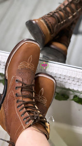 Botas Lacer - Tan Leather Laced Tooled Boots