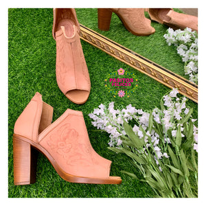 Rubia - Tooled light tan Booties